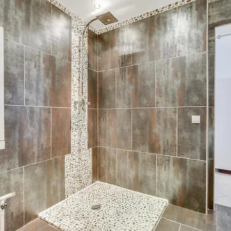 Standing Apartement In Cimiez Area *
